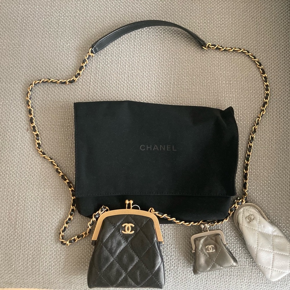 Rare, Unique Brand New Never Used Chanel Bag!!With 3 moveable adjustable purses! - Picture 12 of 12